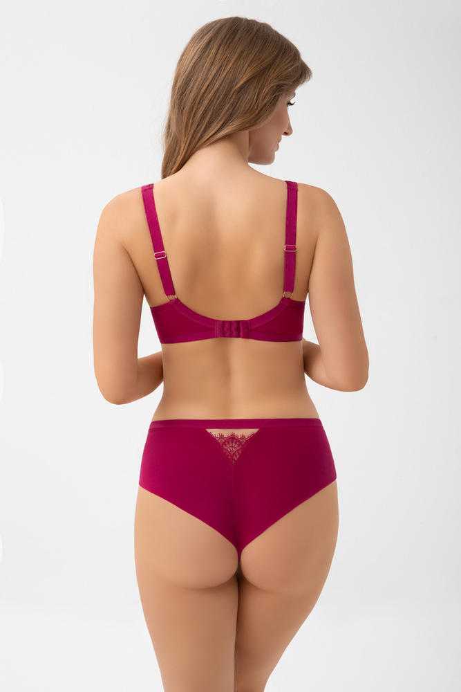 GORSENIA BRAZYLIANY DAYANA B006