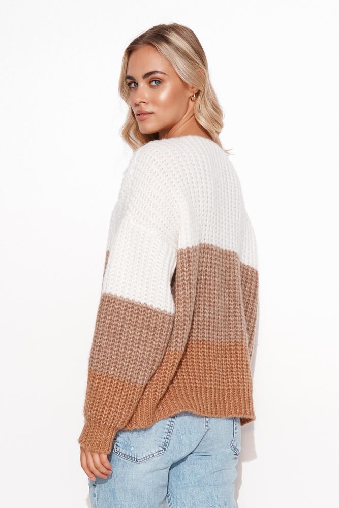MAKADAMIA SWETER DAMSKI Z DEKOLTEM W SEREK ECRU I JASNY BEŻ S129