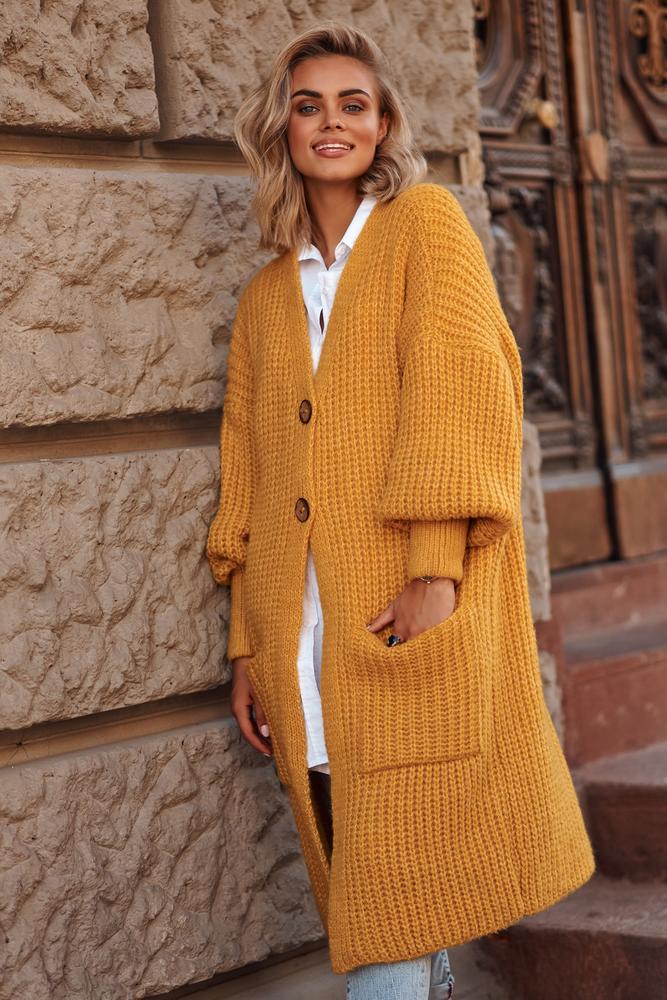MAKADAMIA SWETER KARDIGAN Z KIESZENIAMI I GUZIKAMI CAMEL S101