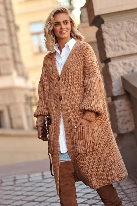 MAKADAMIA SWETER KARDIGAN Z KIESZENIAMI I GUZIKAMI CAMEL S101