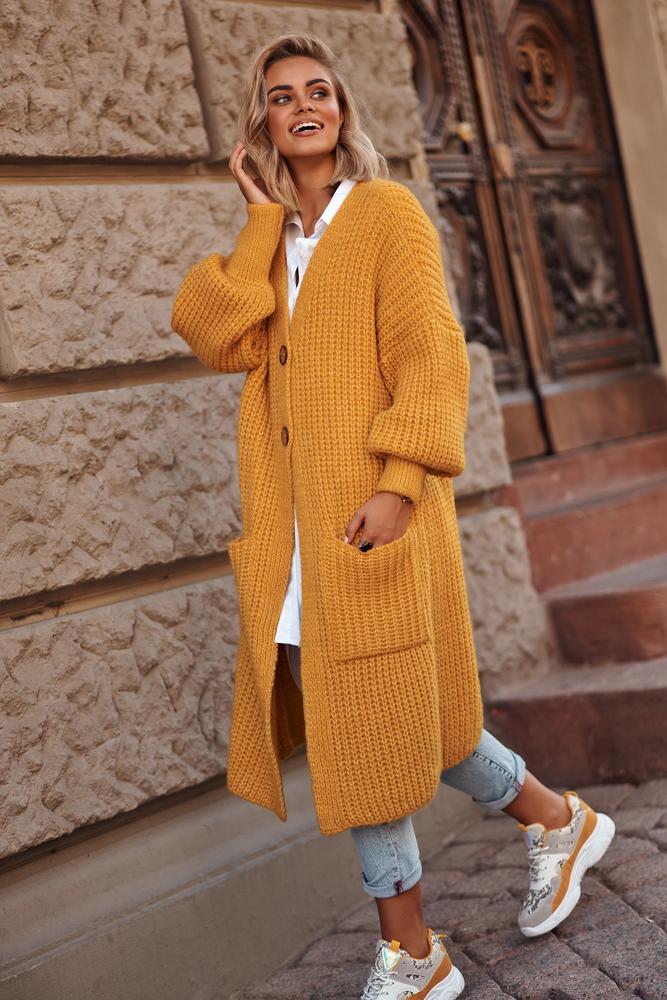 MAKADAMIA SWETER KARDIGAN Z KIESZENIAMI I GUZIKAMI CAMEL S101