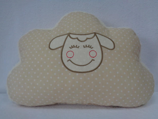 DUETBABY PODUSZKA CHMURKA/OWCA KOD 532