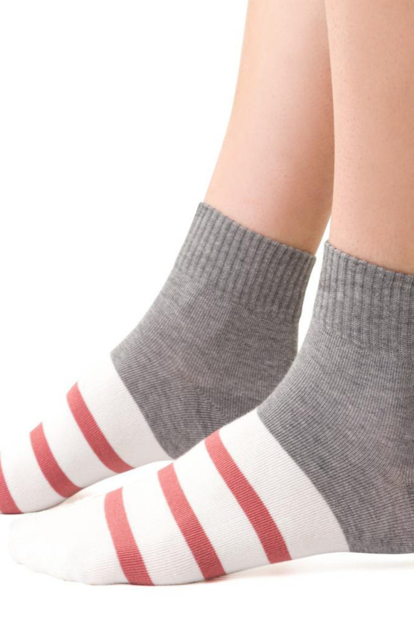 ZAKOSTKI DAMSKIE SPORTOWE 026