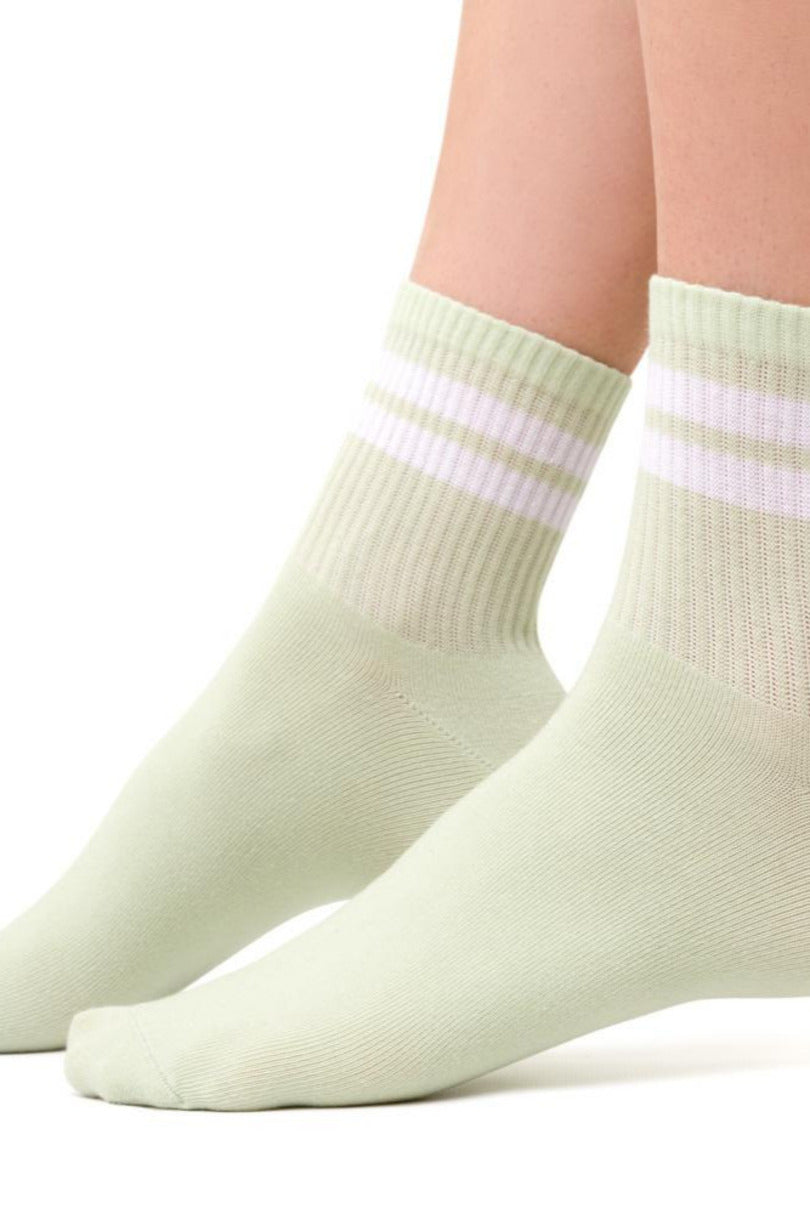 ZAKOSTKI DAMSKIE SPORTOWE 026