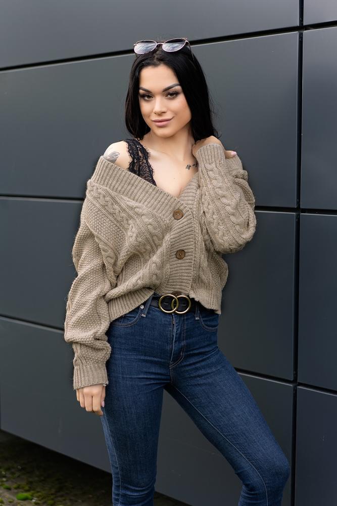MERRIBEL SWETER MIRILA